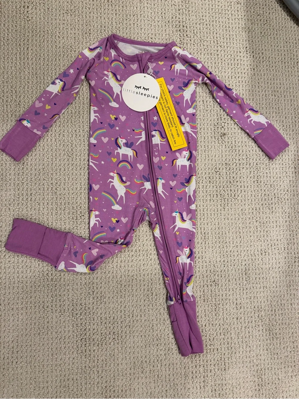 NWT Little sleepies Unicorn Rainbow Pajamas 6-12 Months